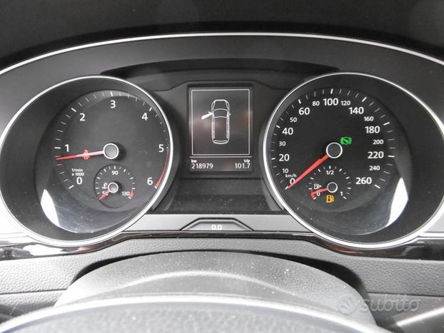 VOLKSWAGEN Passat Business Variant 2.0 TDI Execu