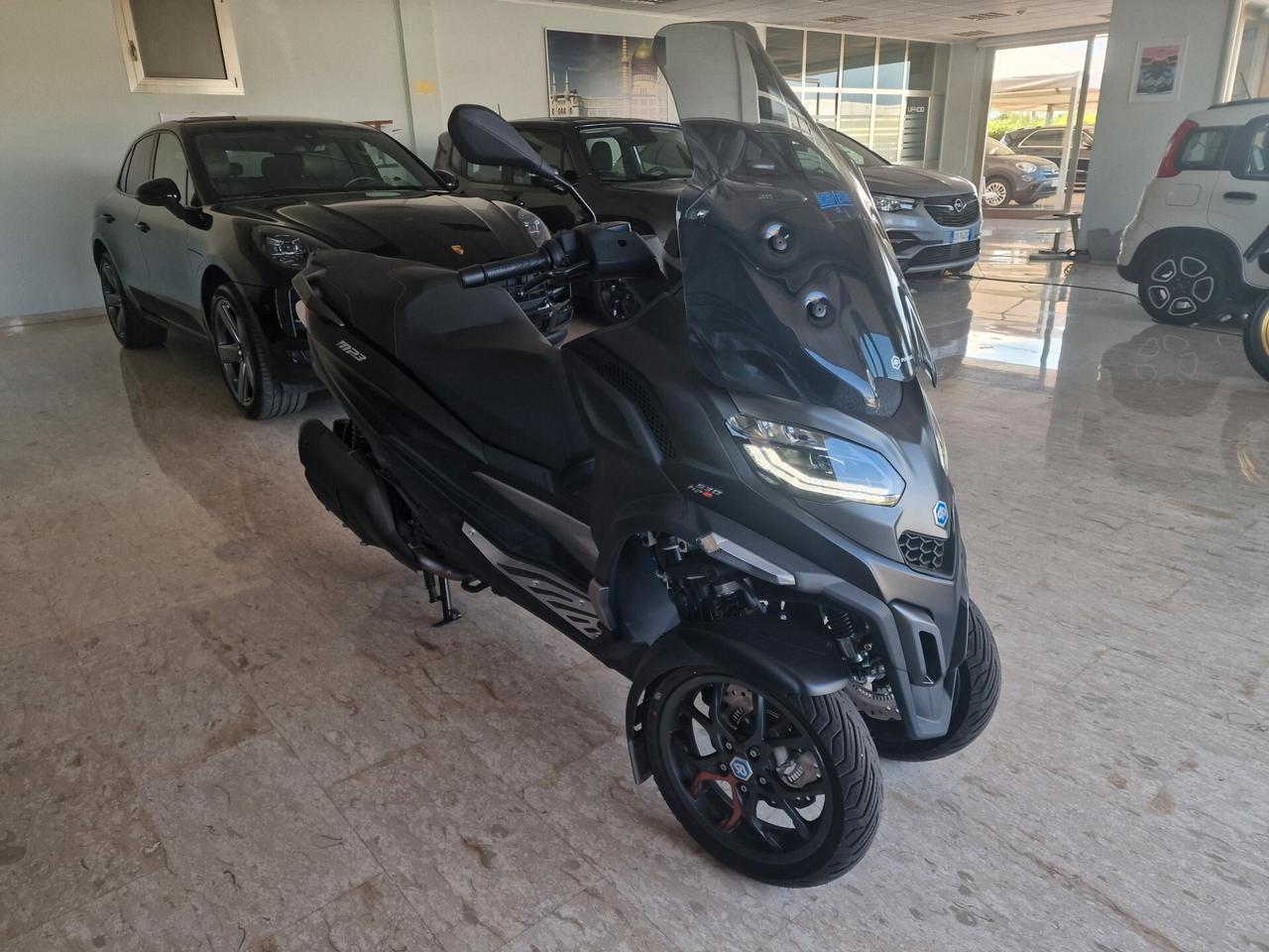 Piaggio MP3 530 hpe Exclusive