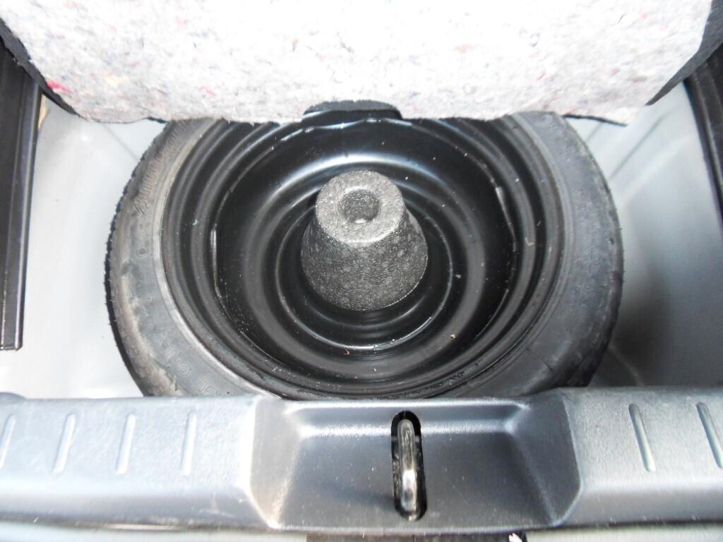 Toyota Yaris 1.0 3 porte