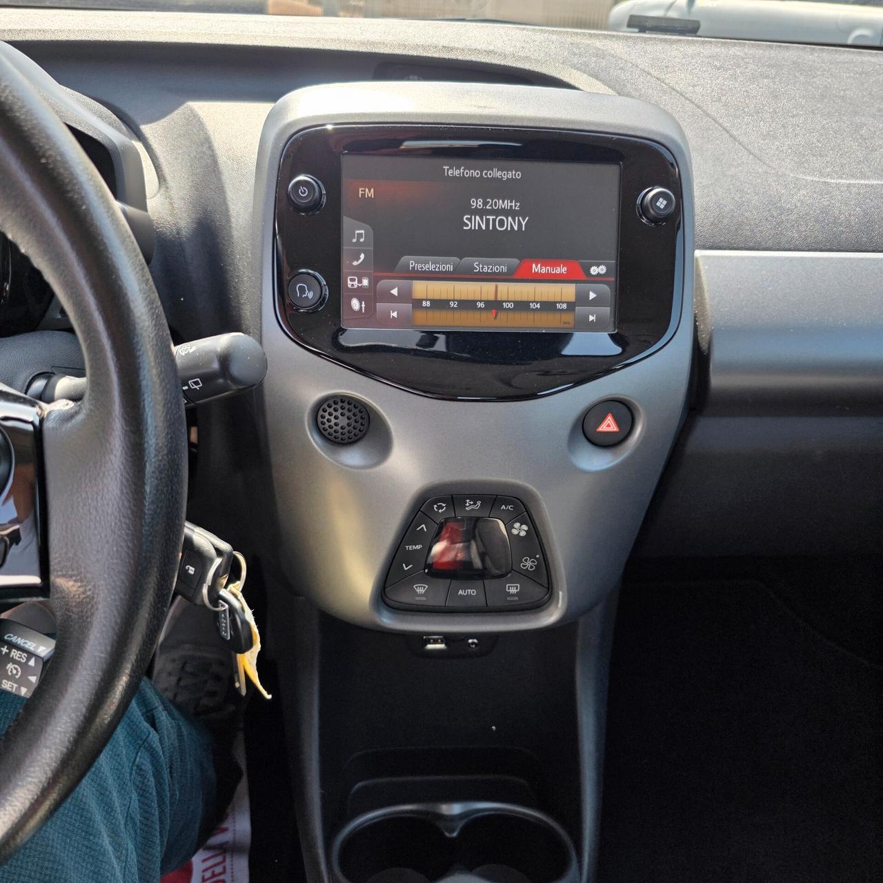 Toyota Aygo Connect 1.0 VVT-i 72 CV 5 porte x-you MY 2021