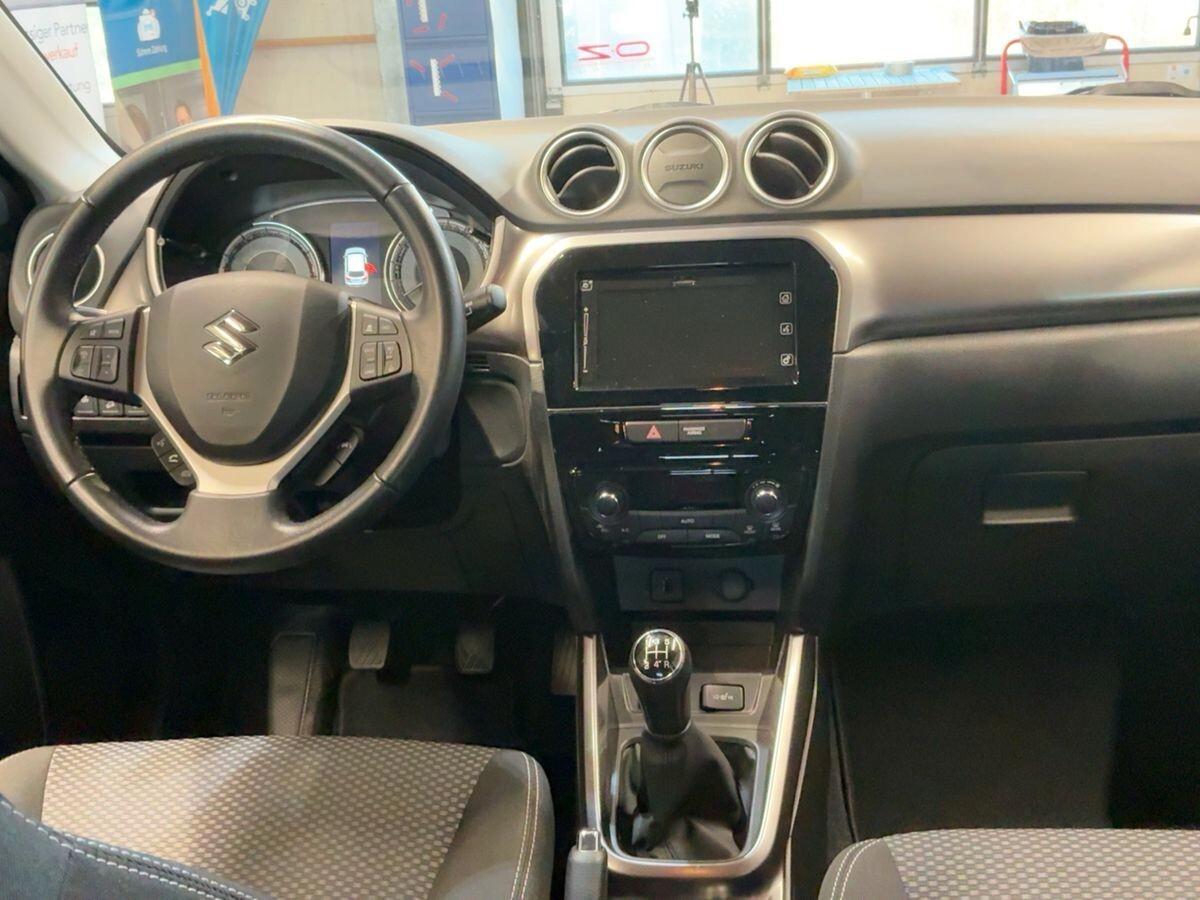 Suzuki Vitara 1.0 Boosterjet 4WD AllGrip Starview