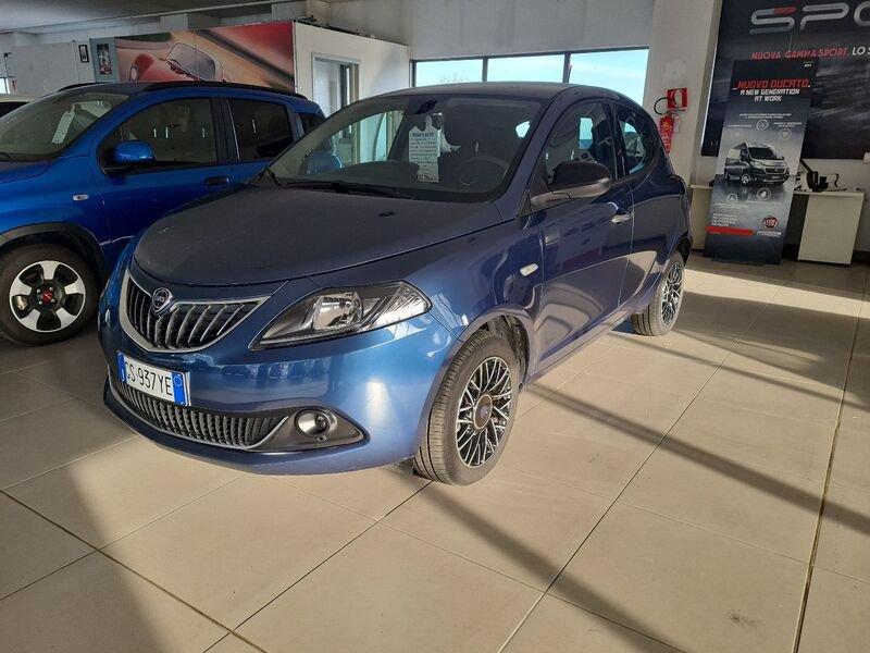 Lancia Ypsilon 1.0 FireFly 5 porte S&S Hybrid Platino