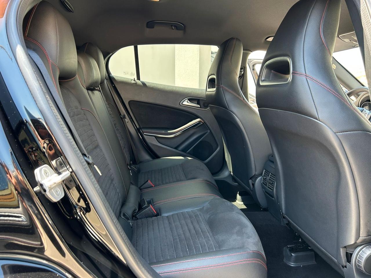 Mercedes-benz GLA 200 CDI AUTOM. PREMIUM NAVI-2015