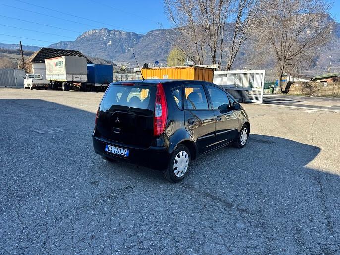 Mitsubishi Colt 1.1 12V 5p. Invite