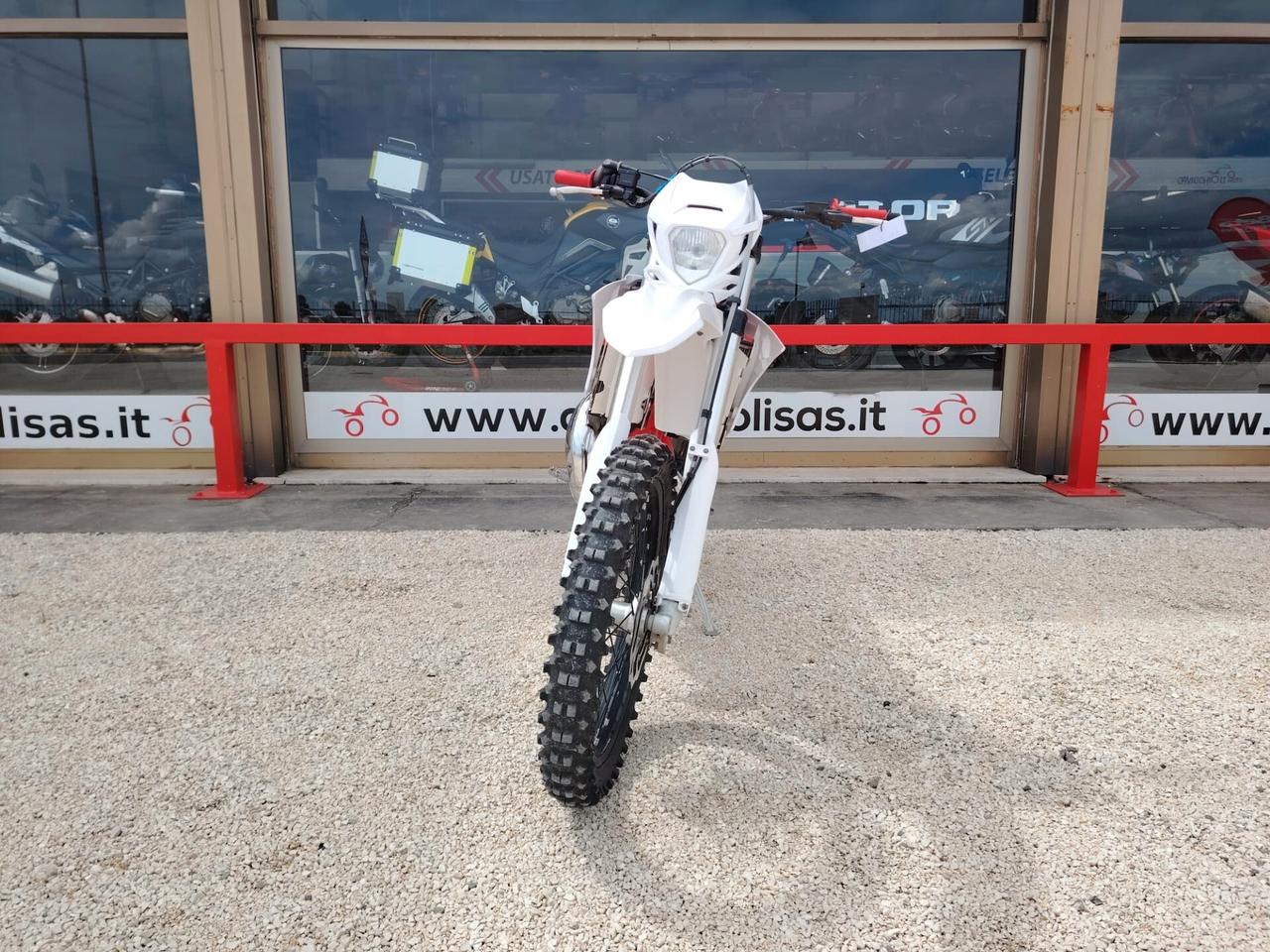 BETA X-TRAINER 300 2T 2022