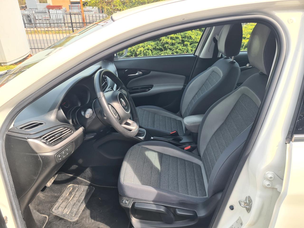 Fiat Tipo 1.6 dct e-torq 4 porte Lounge