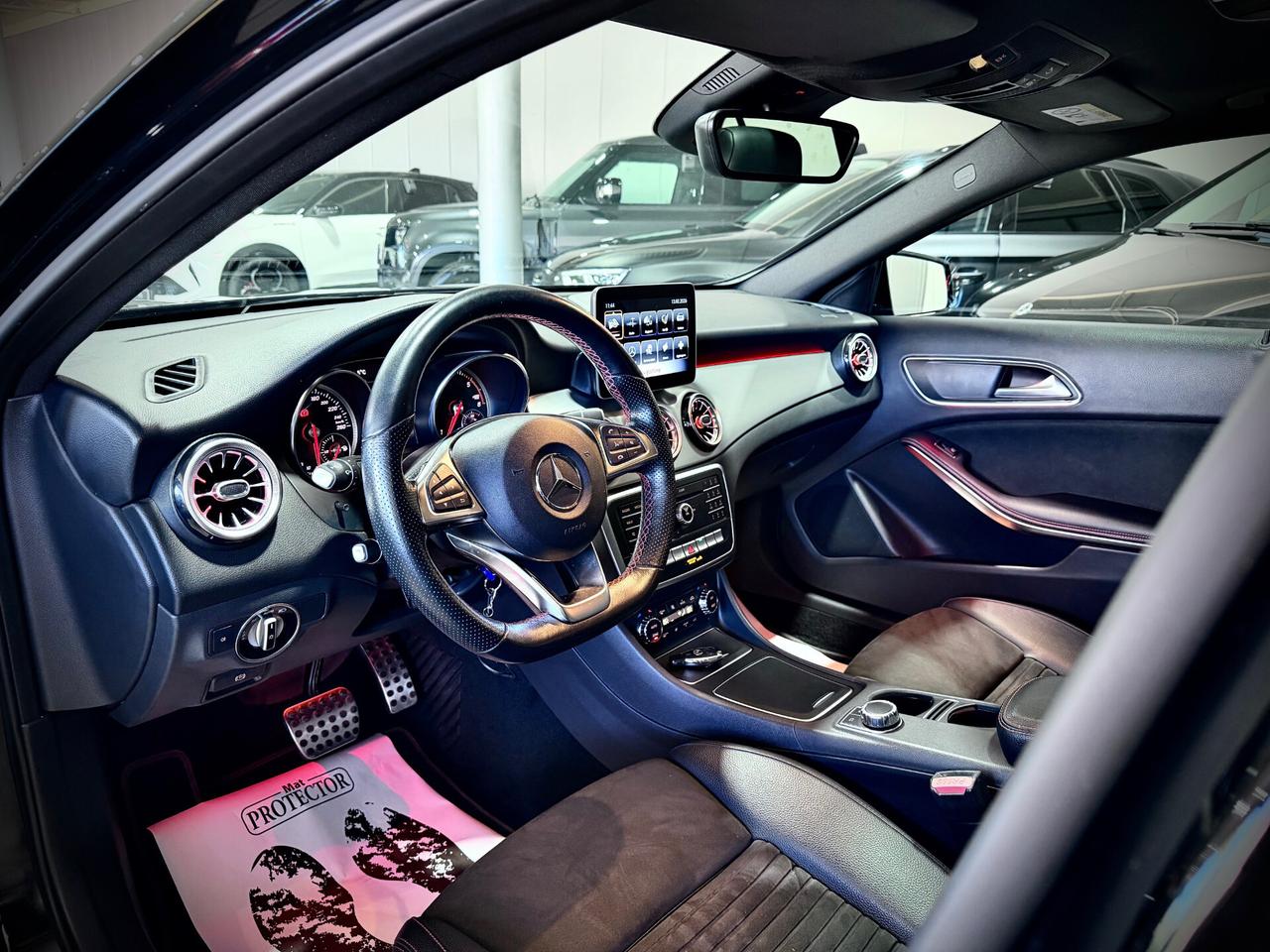 Mercedes-Benz GLA 200 d 136CV Premium AMG