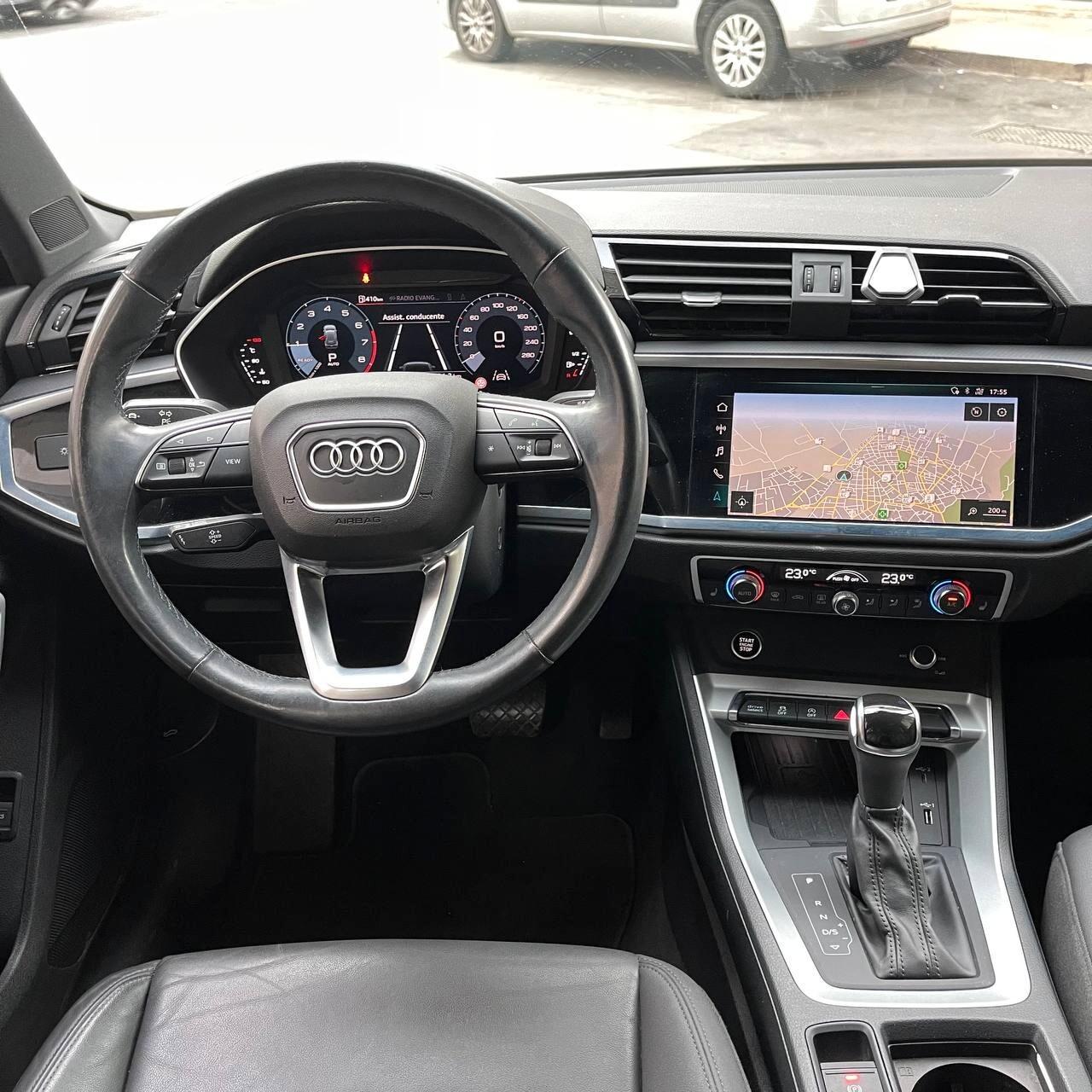 Audi Q3 35 TFSI Business Advanced