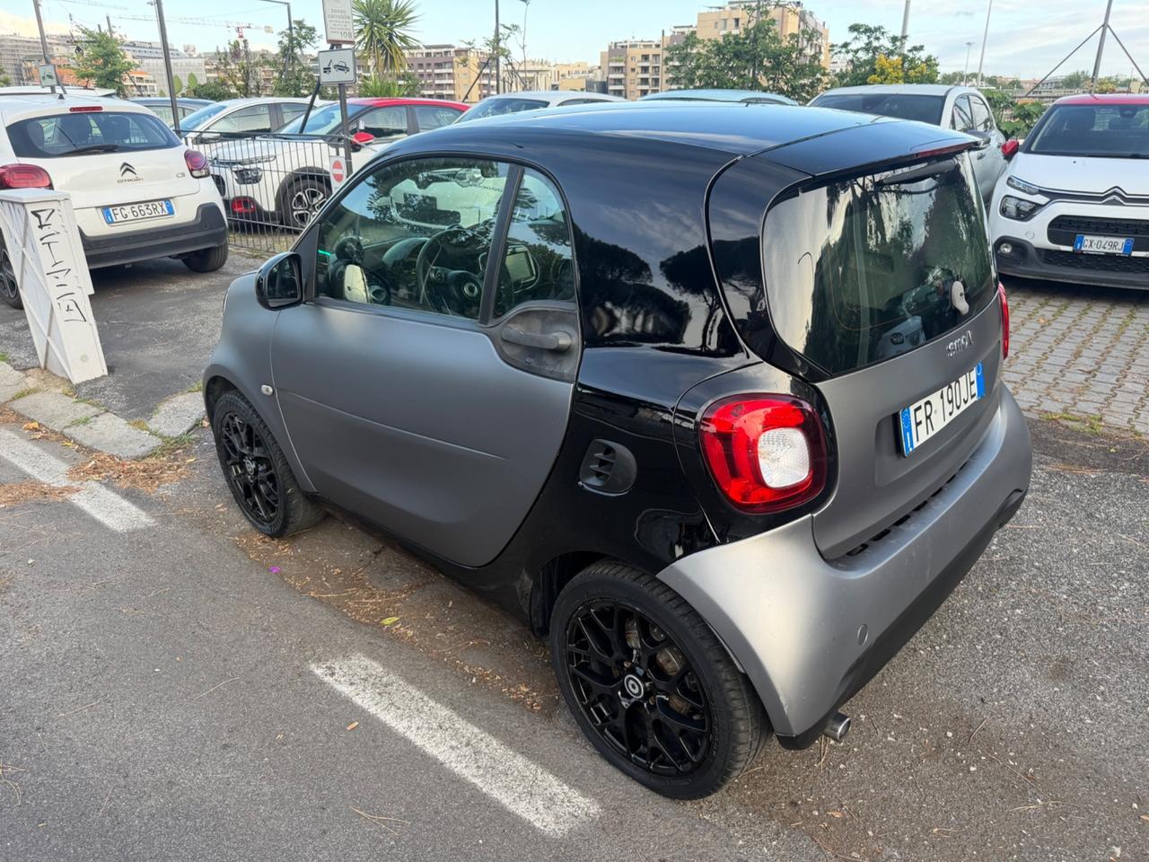 Smart ForTwo 1.0 71cv Coupe C. Automatico Navi motore nuovo