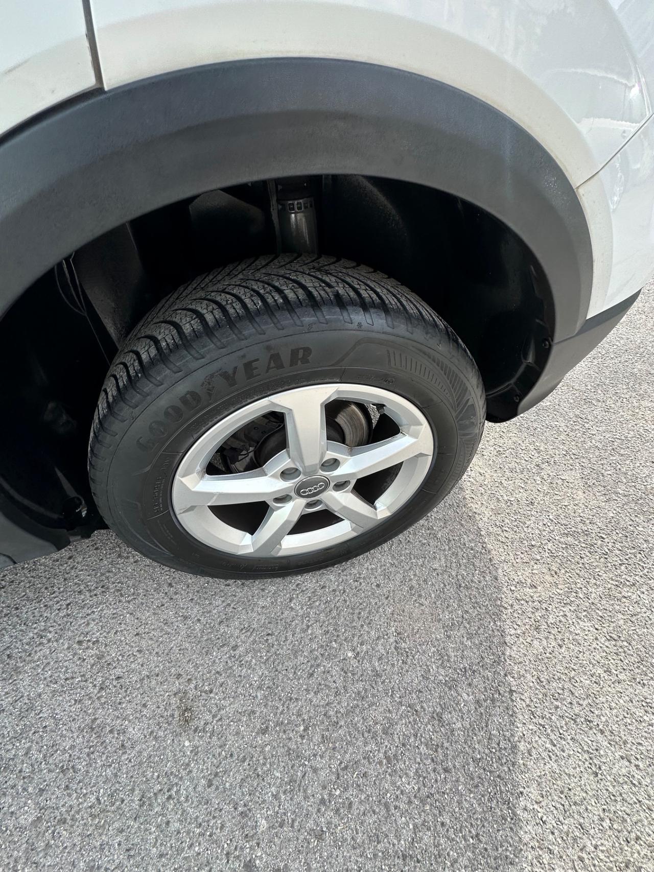 Audi Q2 30 TDI S tronic Identity Black