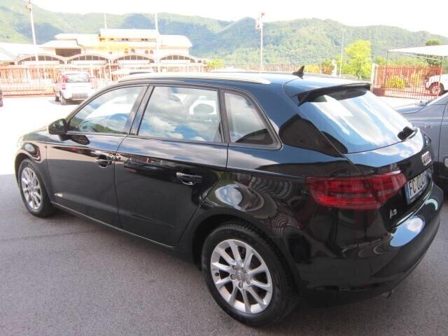 Audi A3 1.6 TDI clean diesel S tronic Ambiente