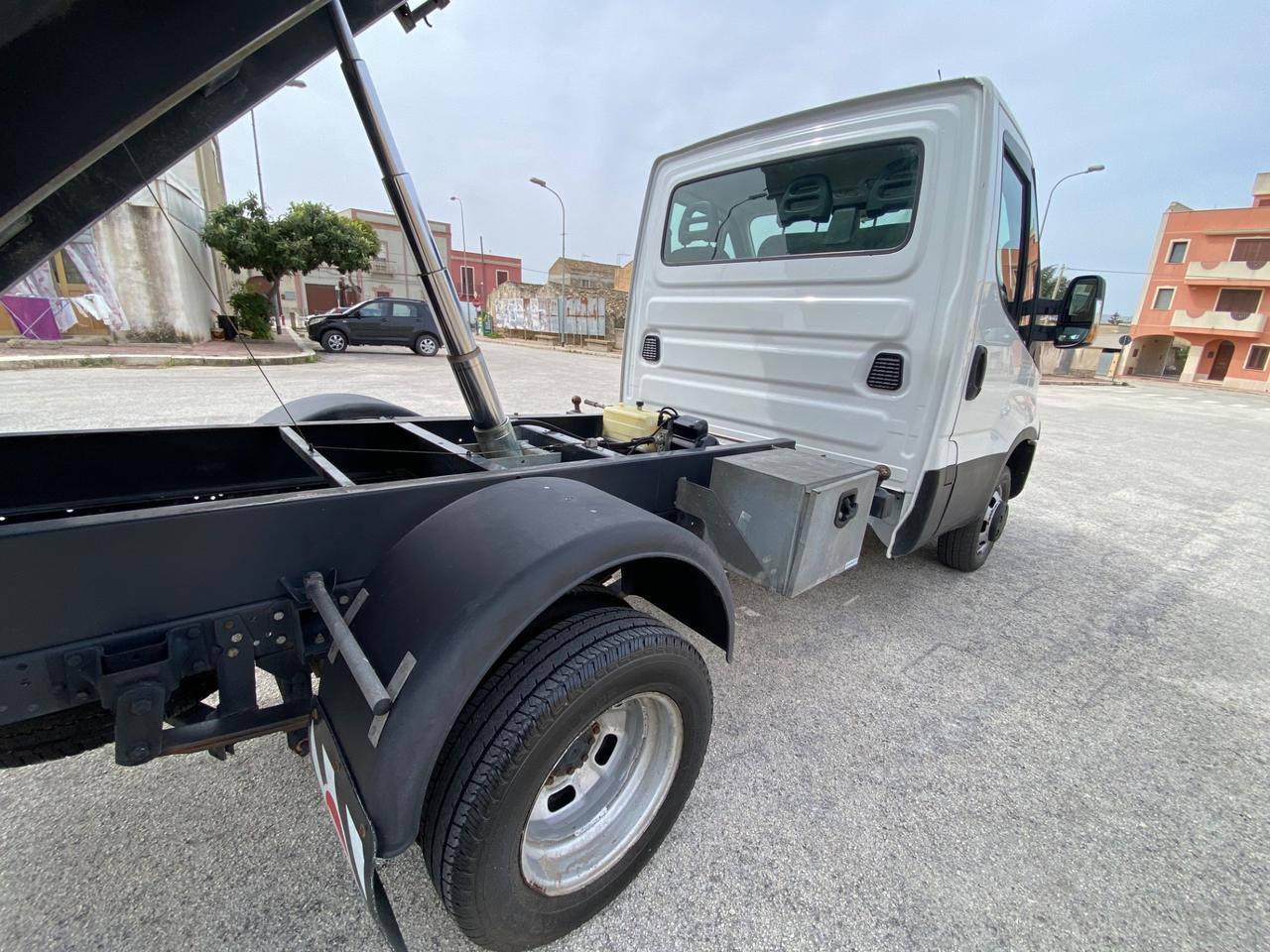 Iveco Daily 35C11 2.3 106CV RIBALTABILE