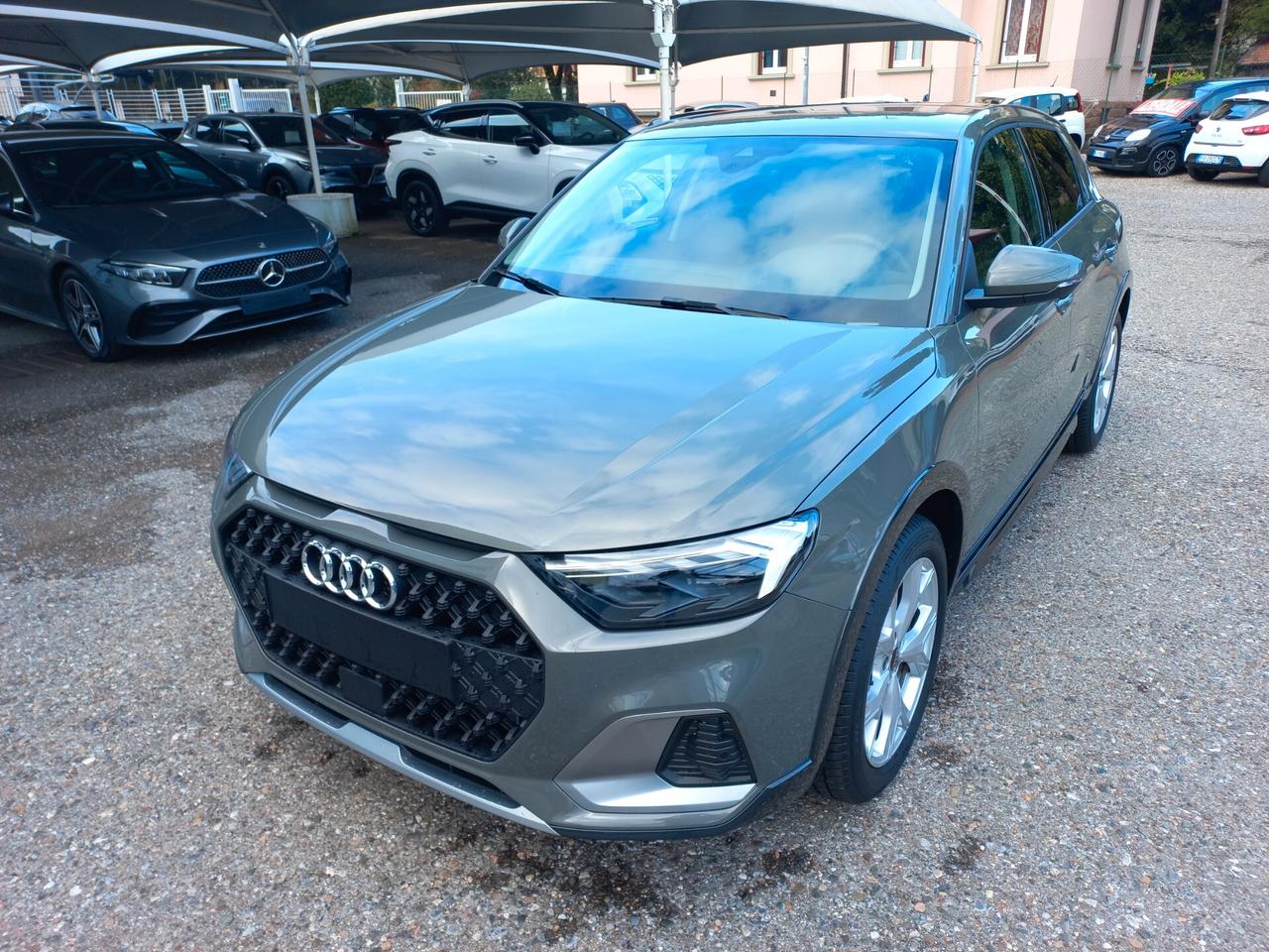 Audi A1 allstreet 30 TFSI Identity Contrast