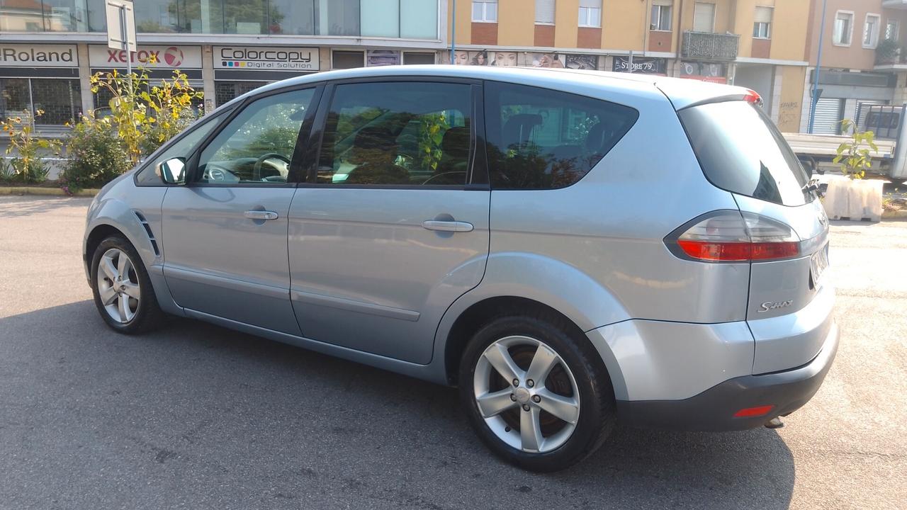 Ford S-Max 2.0 TDCi 140CV Titanium 7 POSTI 07