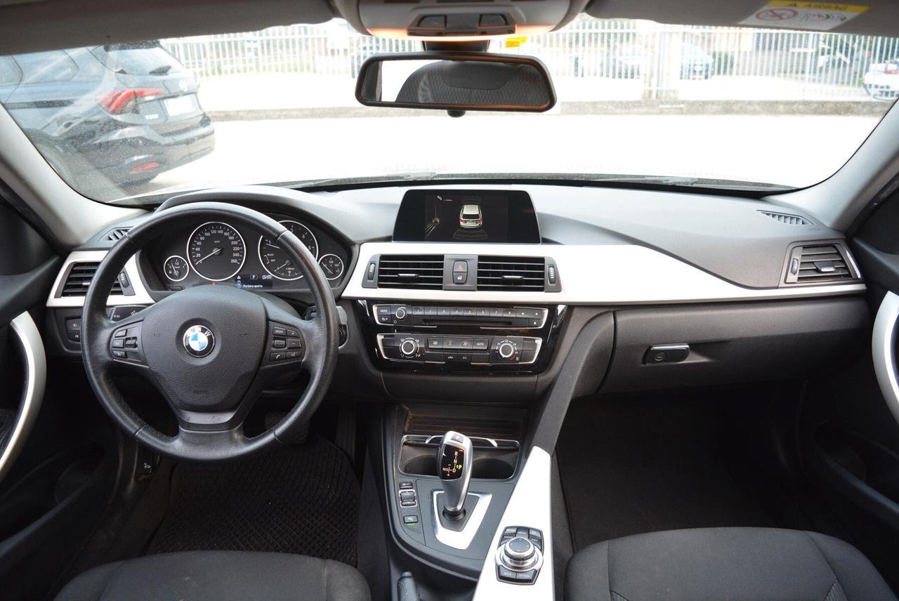 Bmw 318 318d Touring Business Advantage aut.