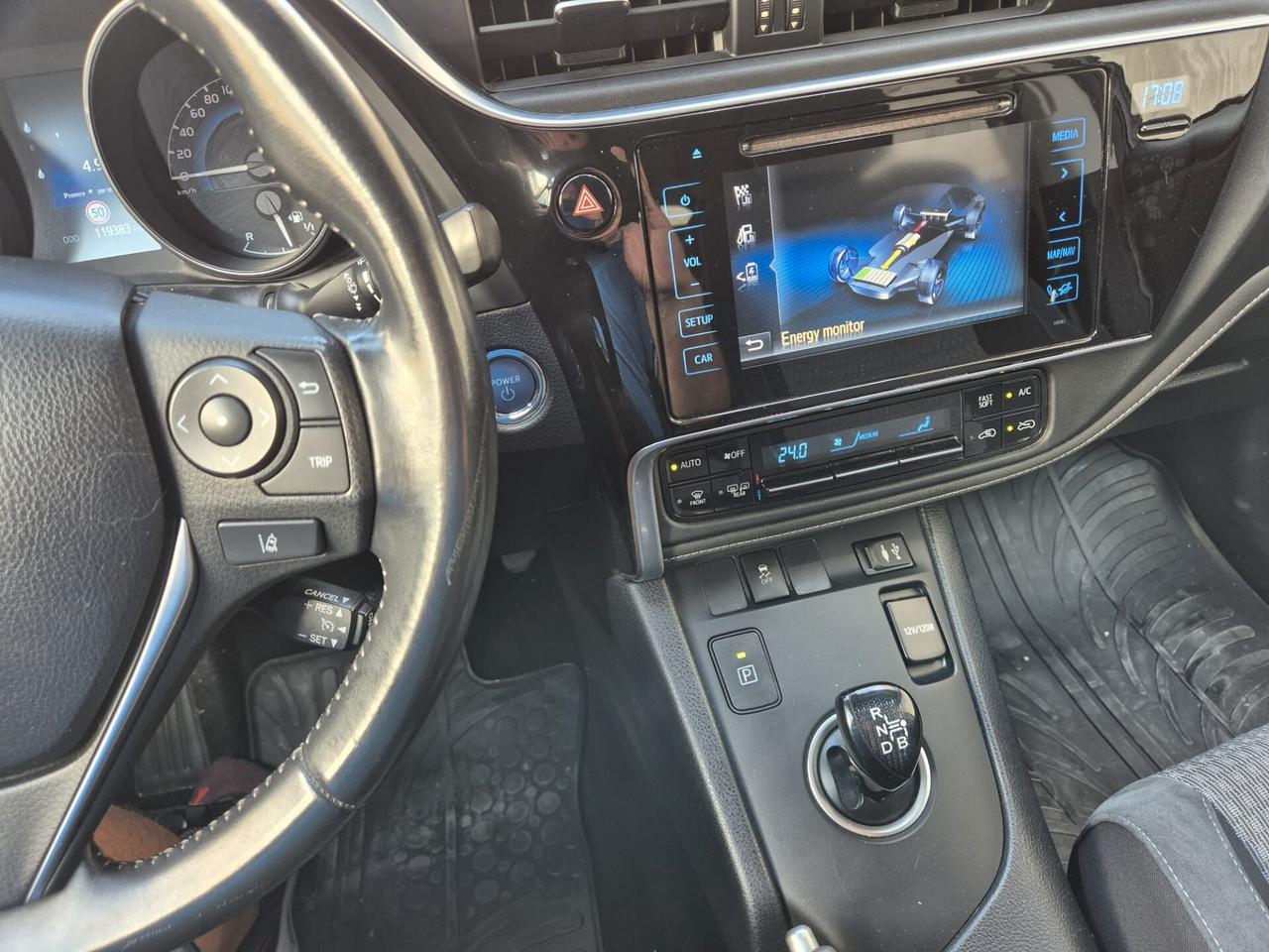 Toyota Auris Touring Sports 1.8 Hybrid Black Edition