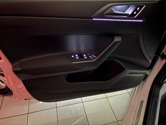 VOLKSWAGEN Taigo 1.0 TSI 116 CV DSG R-Line TETTO APR/PAN