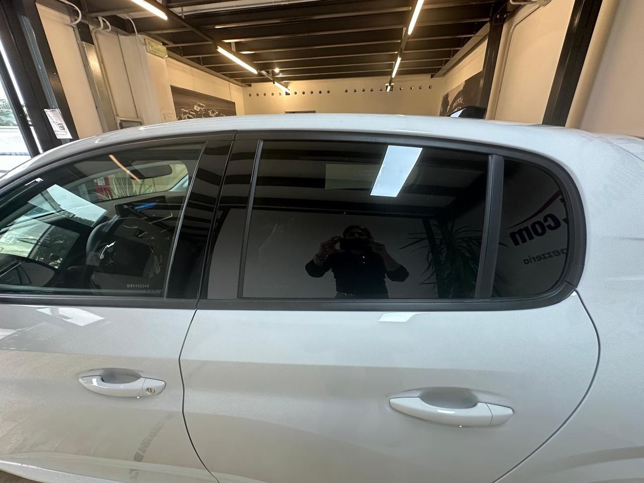 Peugeot 208 PureTech 100 Stop&Start 5 porte Allure "KM0"