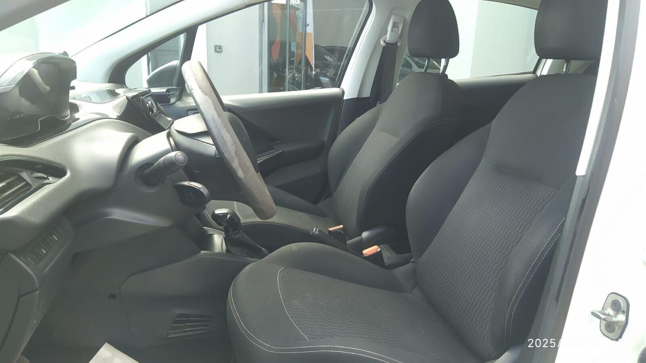 Peugeot 208 PureTech 82 5 porte Access
