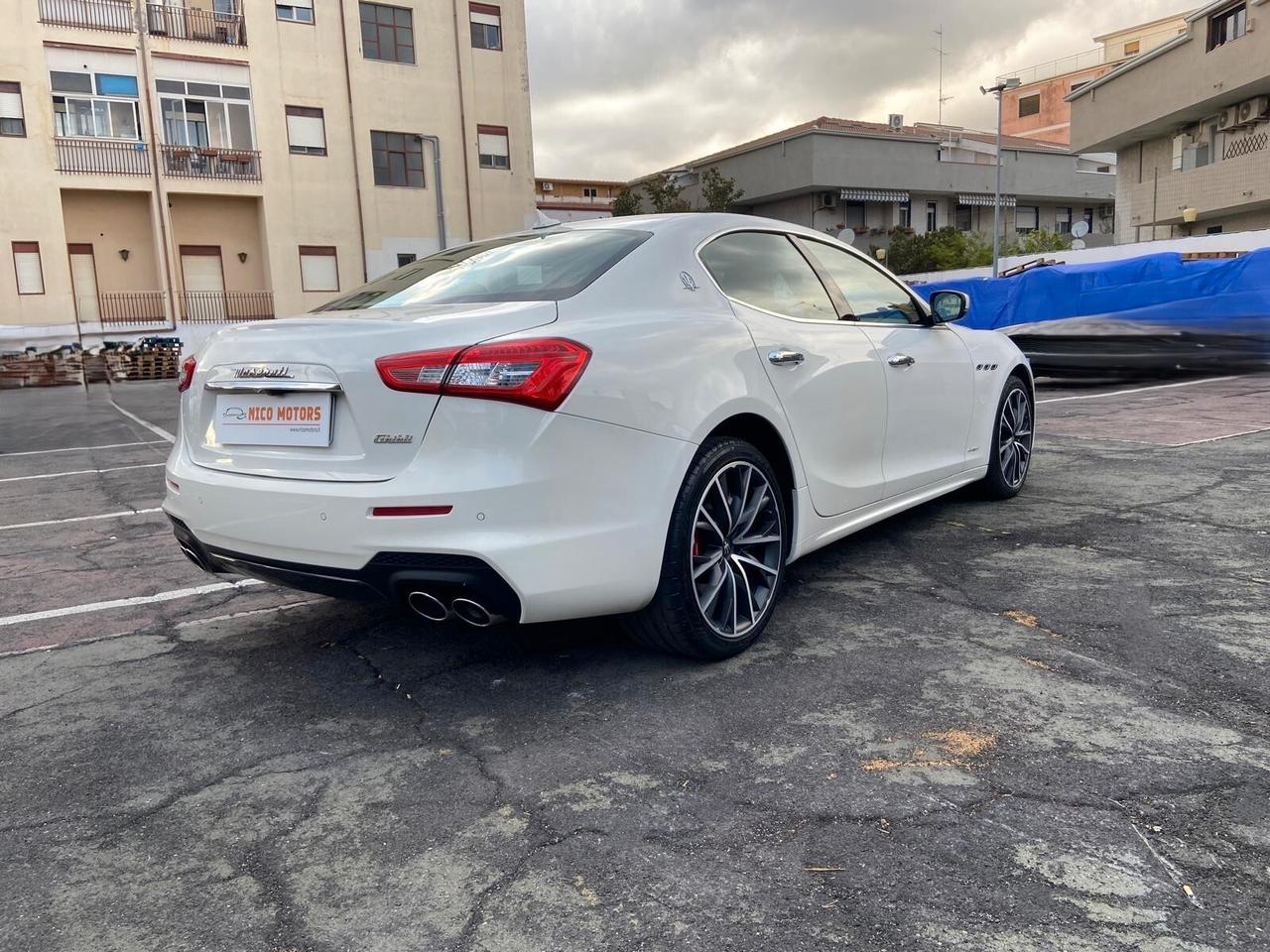 Maserati Ghibli V6 Diesel Gransport