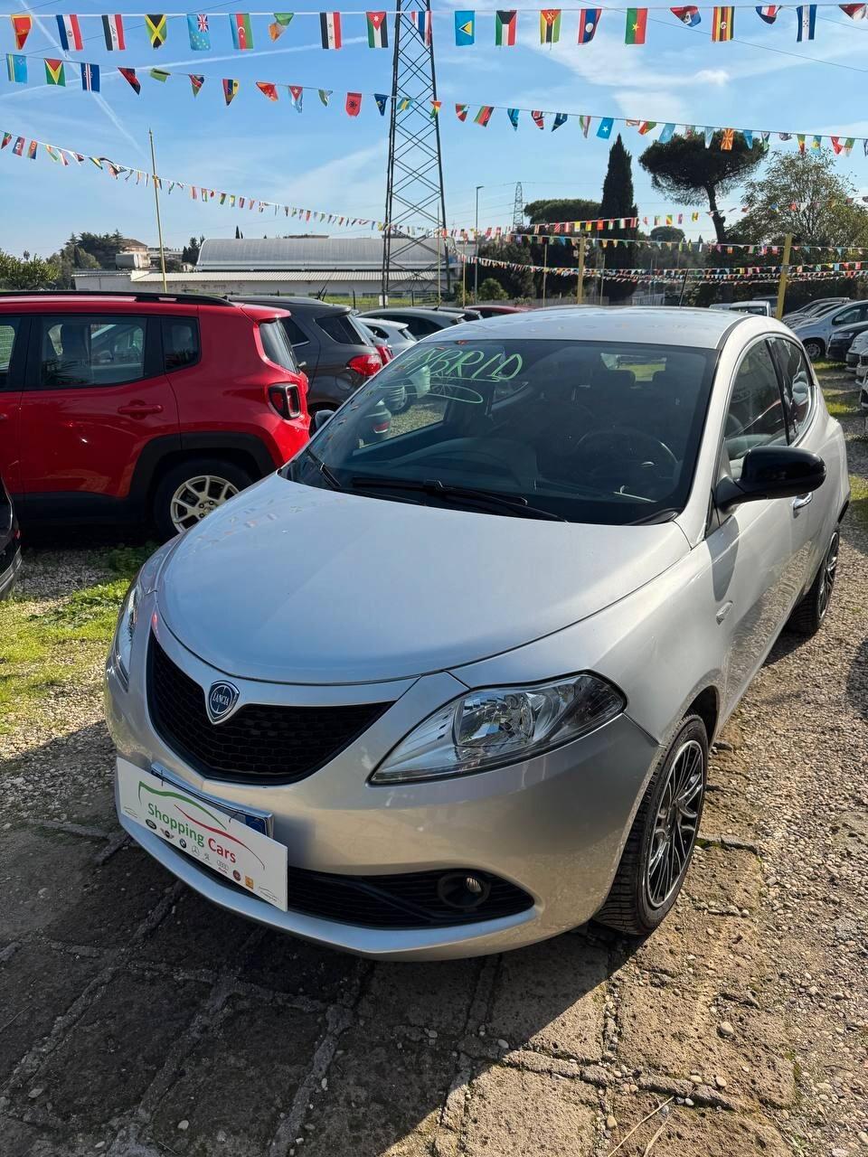 Lancia Ypsilon 1.0 Hybrid 2021