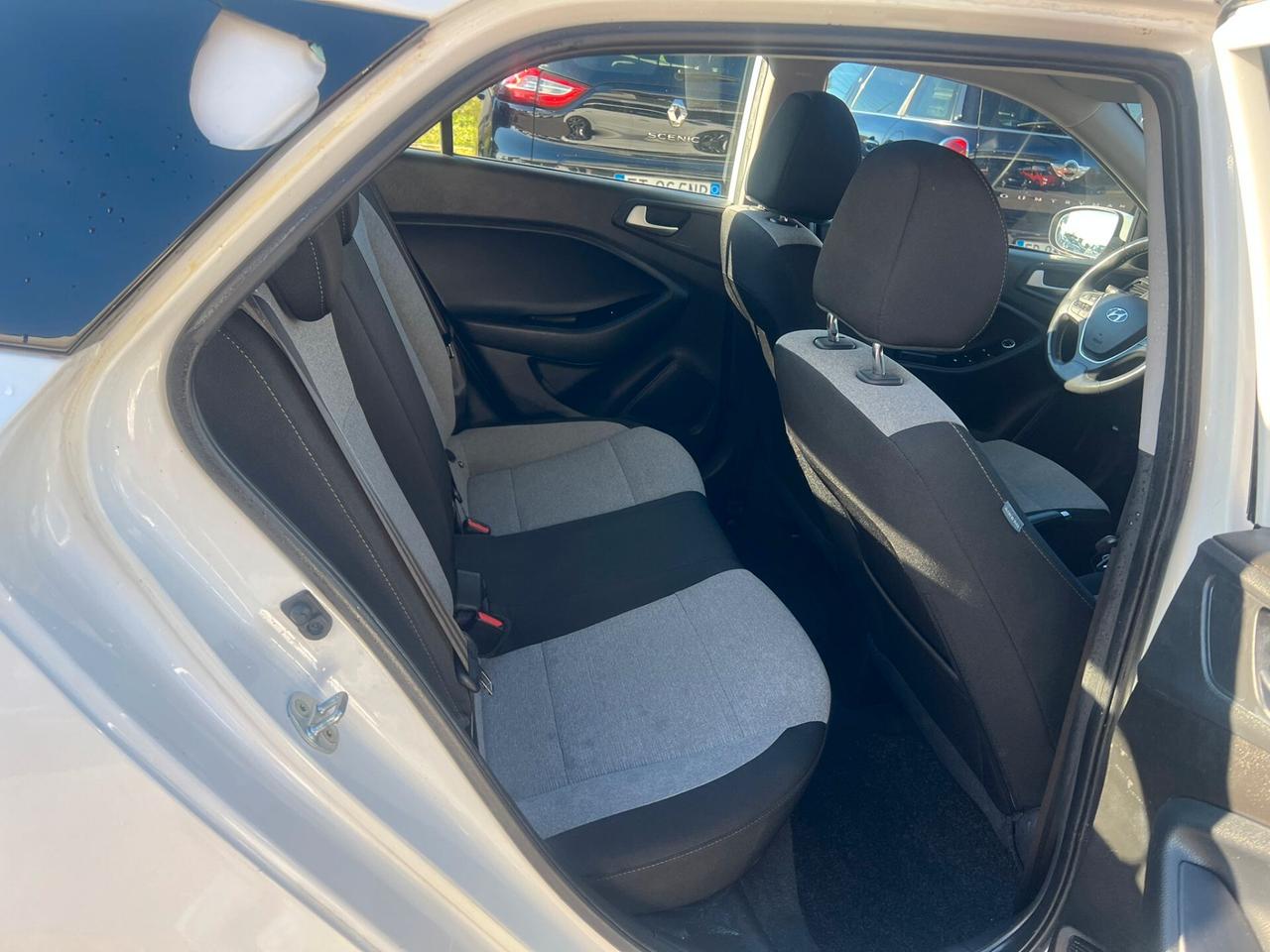 Hyundai i20 1.1 CRDi 12V 5 porte Comfort *NEOPATENTATI