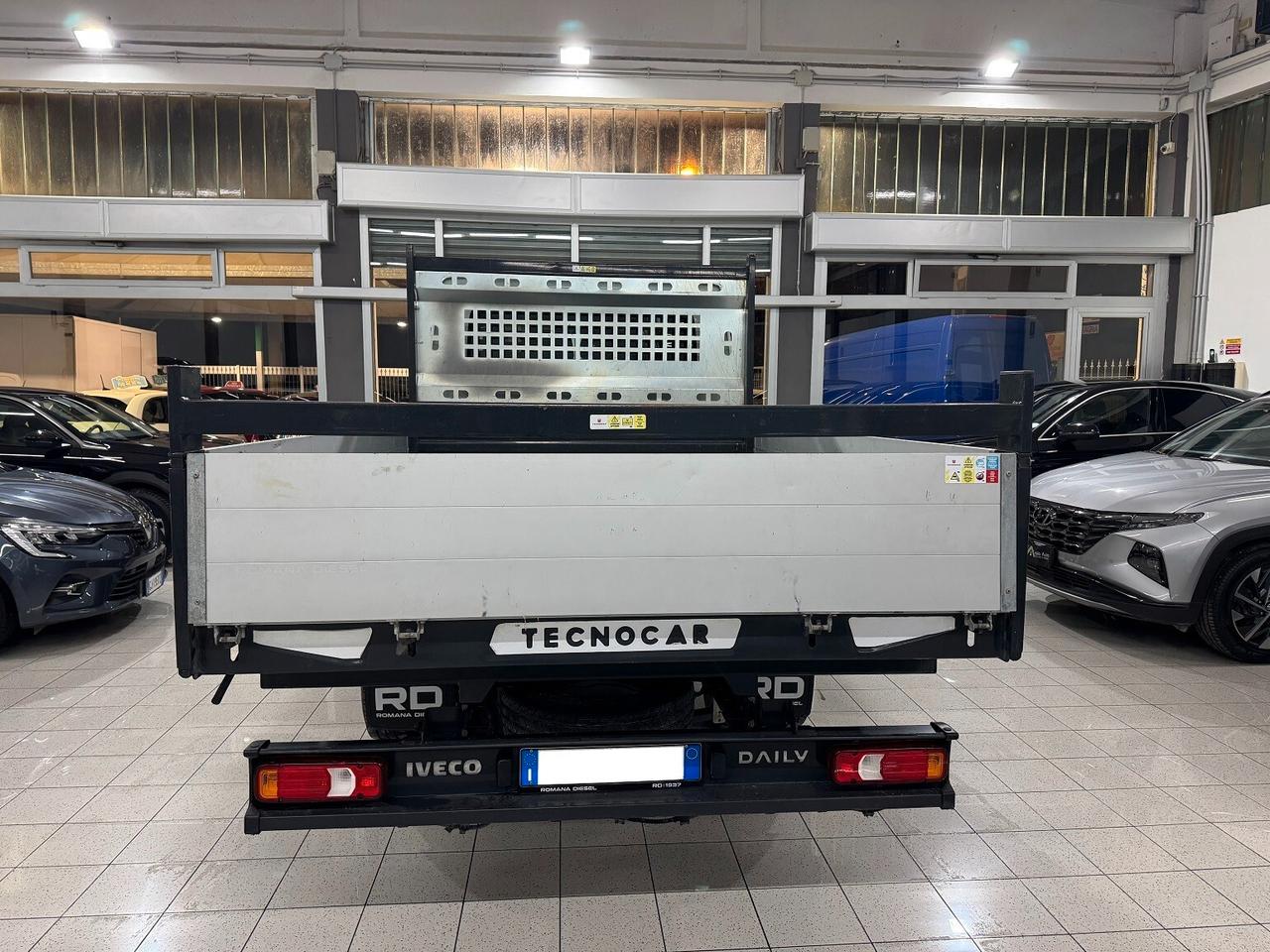 Daily 35C14 DOPPIA CABINA 7POSTI RIBALTABILE