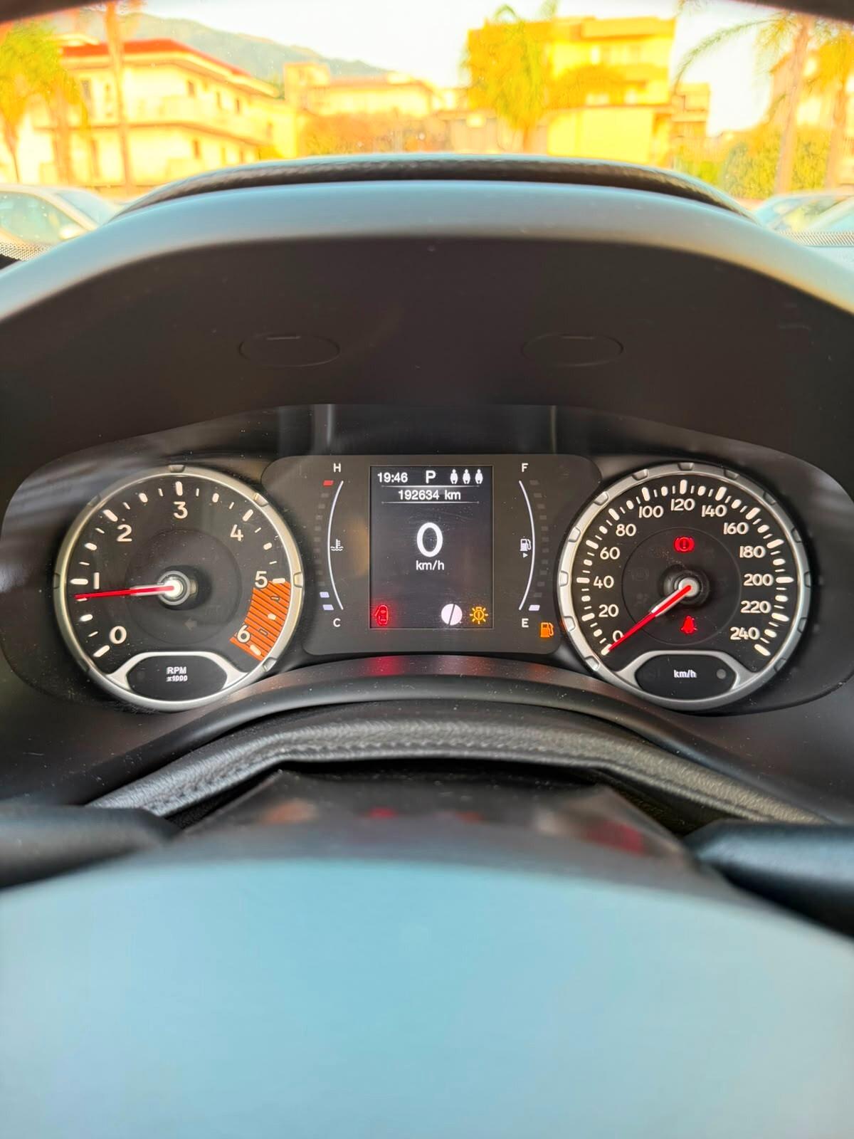 Jeep Renegade 1.6 Mjt 120 CV Longitude