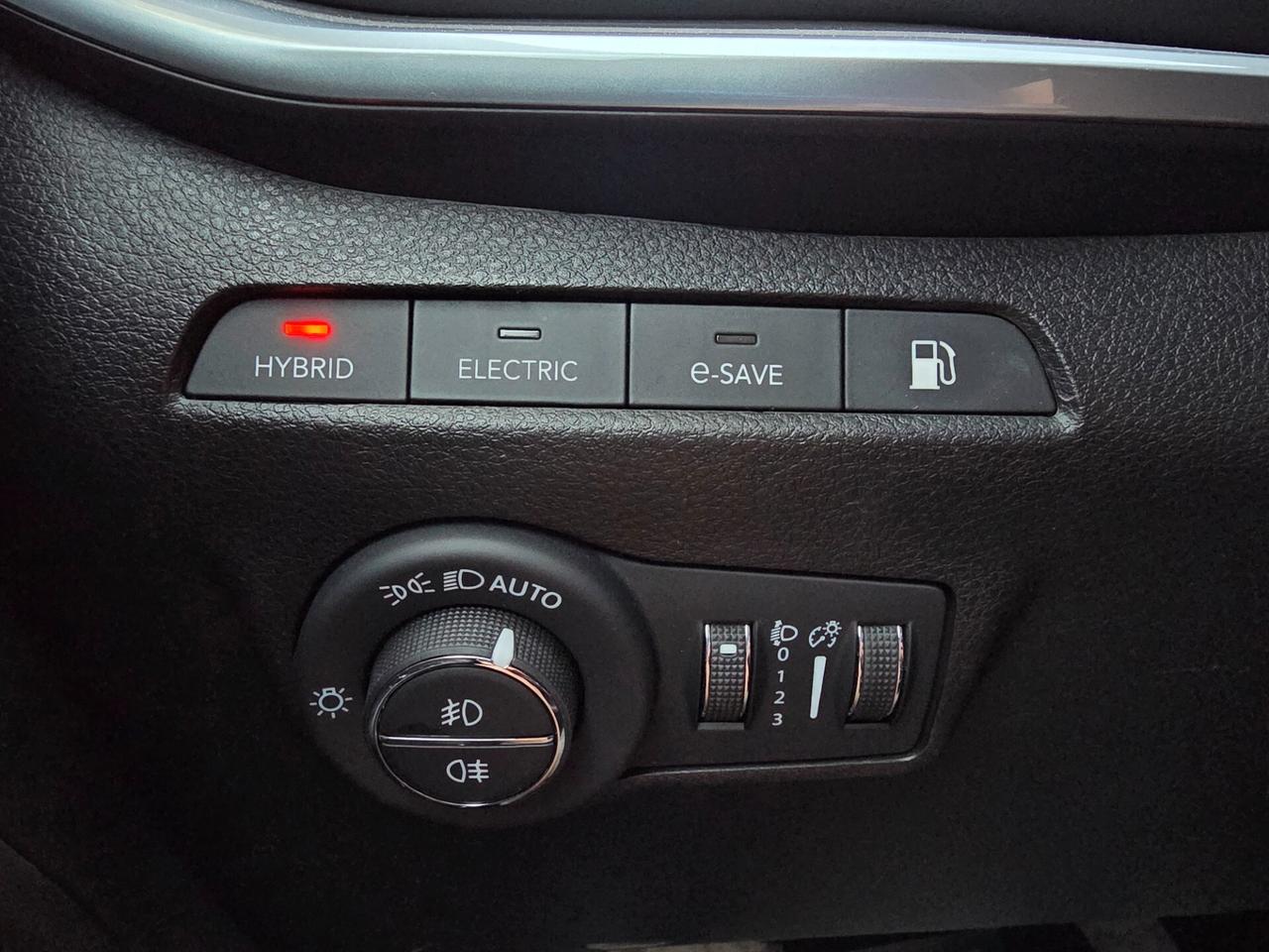 Jeep Compass 1.3 T4 Phev Limited 4xe auto / PLUG-IN