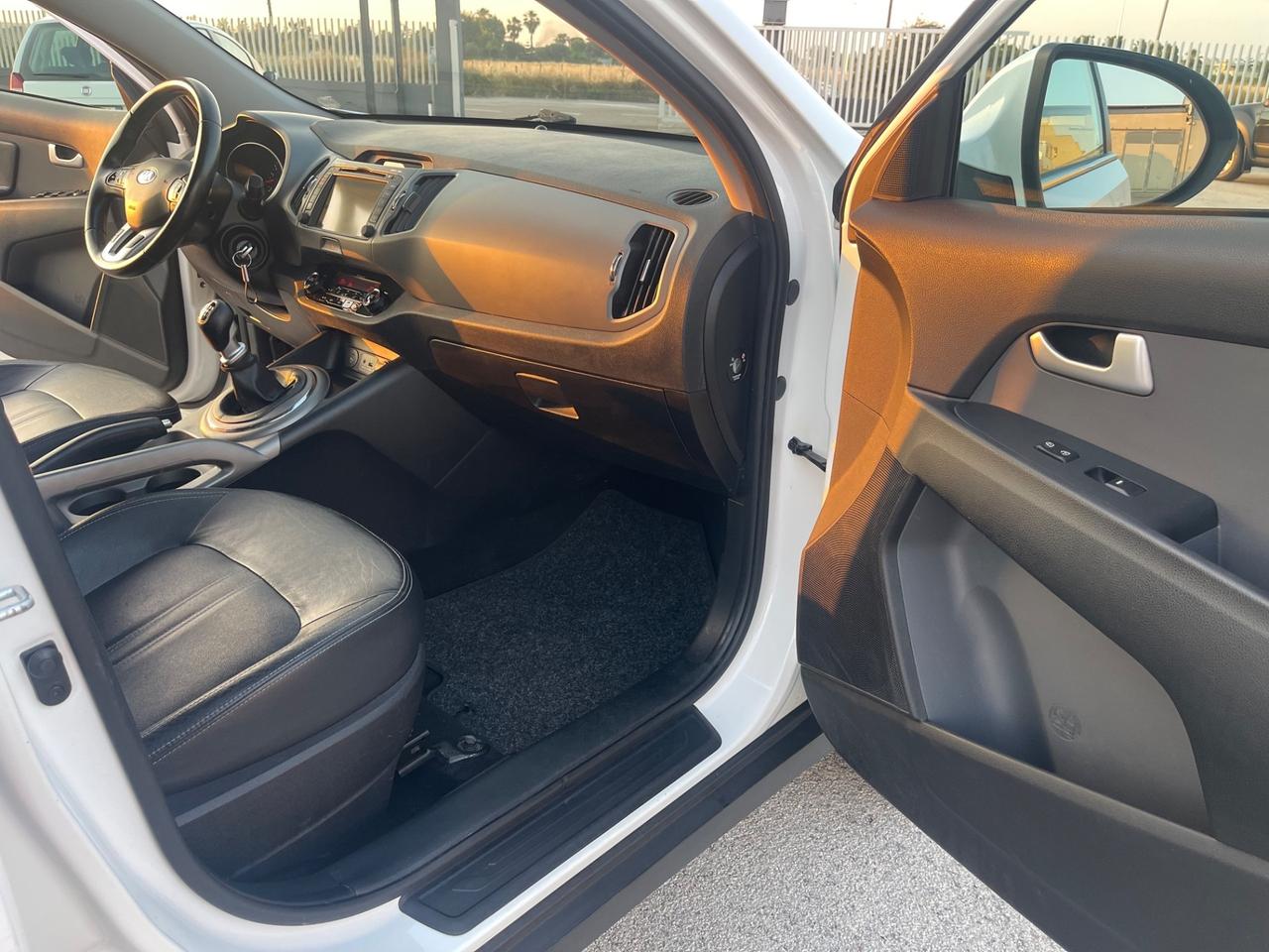 KIA SPORTAGE 1.7 CRDI HIGH TECH FULL LED MY16