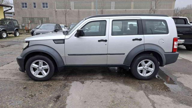 DODGE Nitro 2.8 CRD DPF 4WD AUTOVETTURA