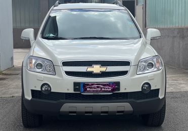 Chevrolet Captiva 2.4 GPL 7 POSTI - GARANZIA 12 MESI