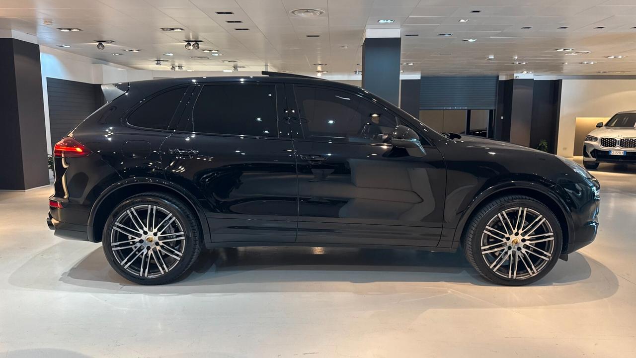 PORSCHE CAYENNE S 3.0D 250CV PLATINUM EDITION- 2016