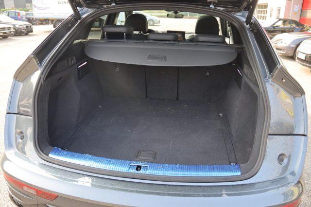 AUDI Q5 40 TDI 204 CV quattro S tronic Identity Black