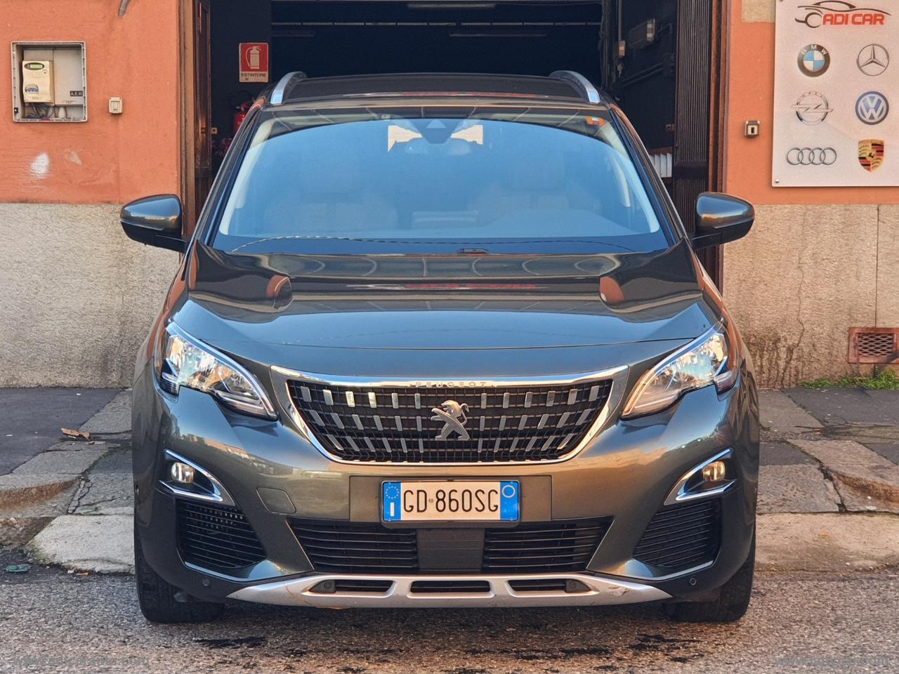 PEUGEOT 3008 BlueHDi 130 S&S EAT8 Allure