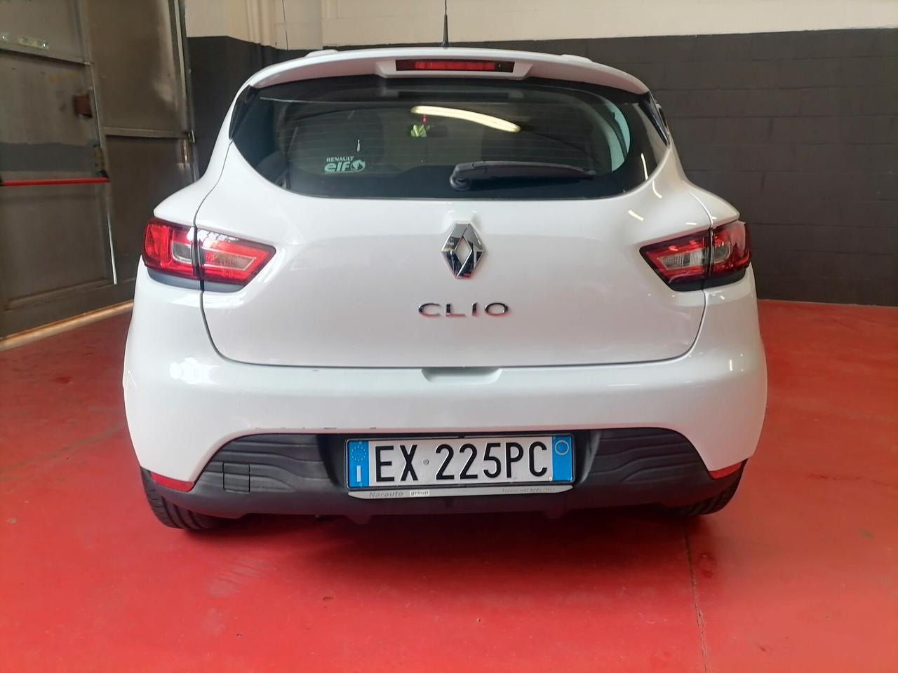 Renault Clio 1.2 75CV 5 porte Costume National