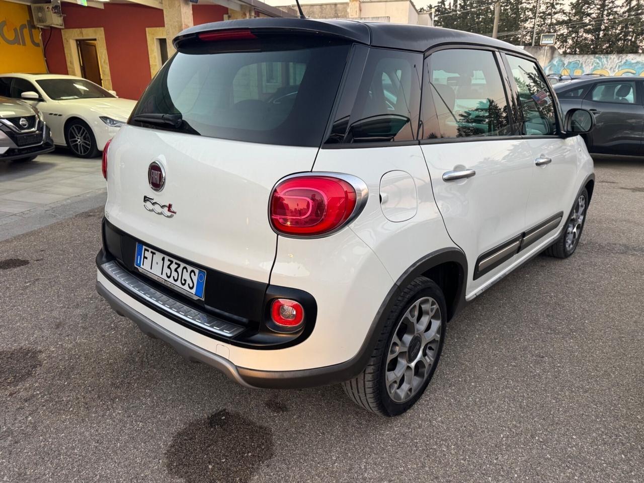 Fiat 500L 1.6 Multijet 105 CV Trekking Bicolore 16
