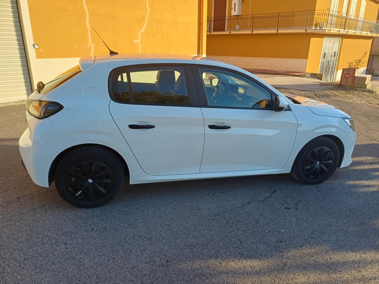 Peugeot 208 PureTech 75 Stop&Start 5 porte Active Pack