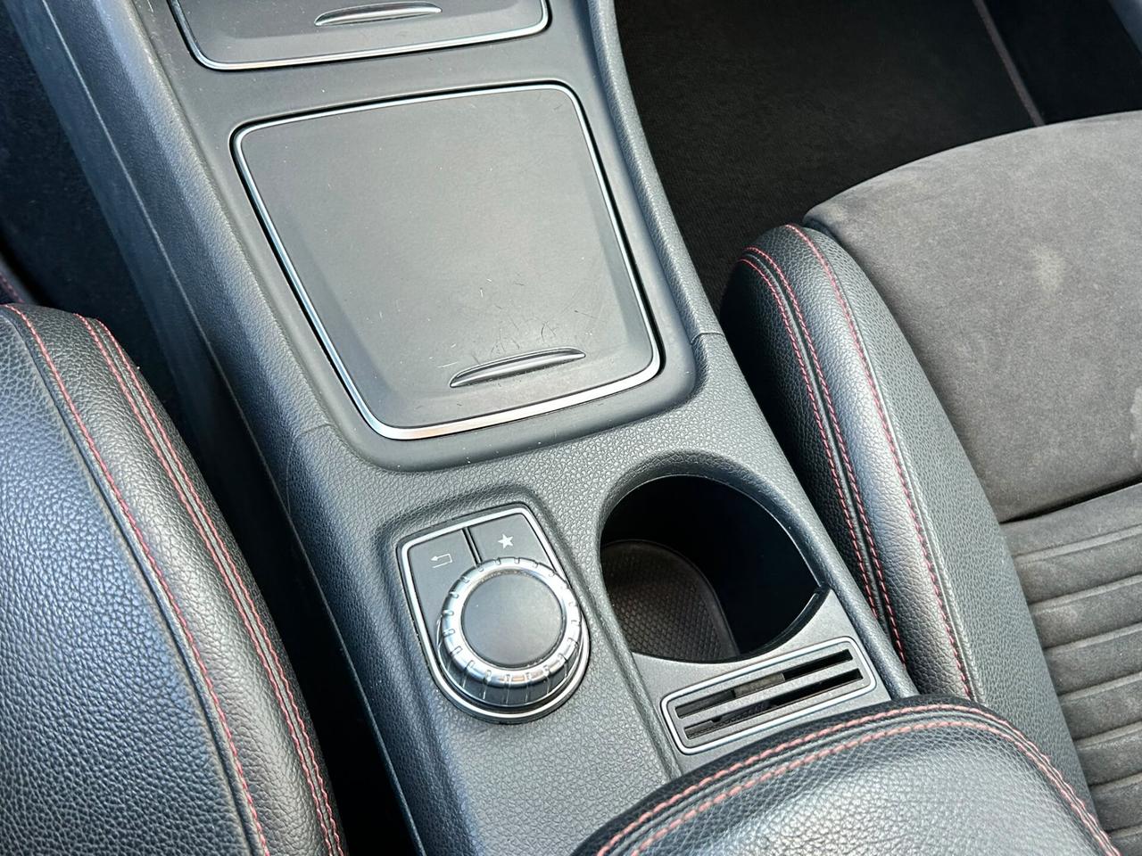 Mercedes-benz A 180 d Automatic Premium AMG LINE