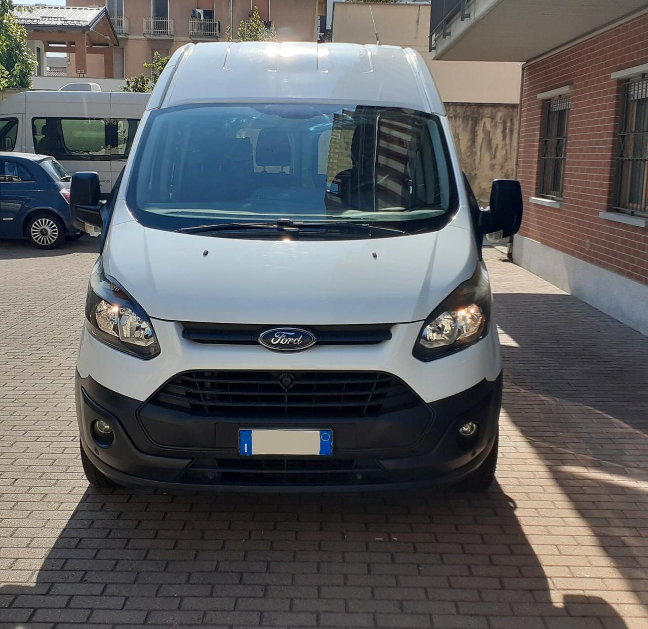 Ford Transit Custom trasporto disabili pedana +IVA