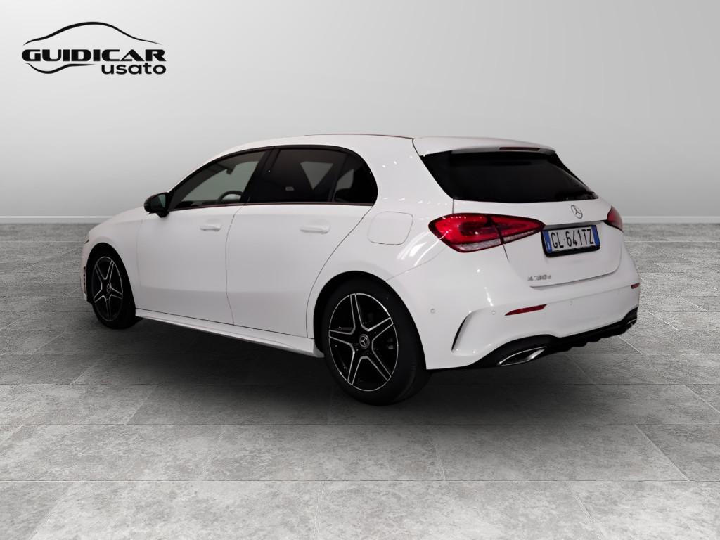 Mercedes-Benz Classe A - W177 2018 - A 180 d Premium auto