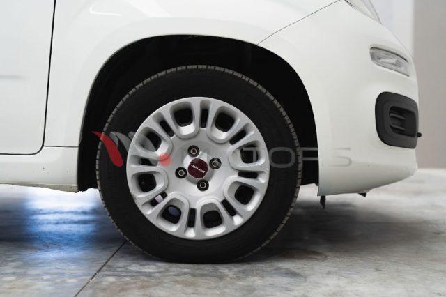 FIAT Panda 1.2 EASY 70 CV SOLO 21.300 KM PARI AL NUOVO
