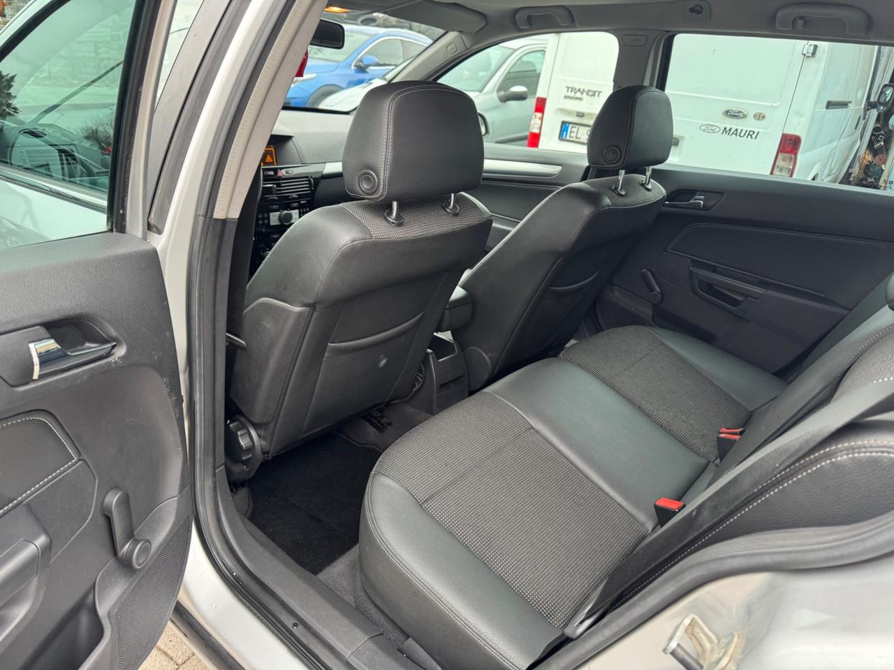 Opel Astra 1.7 CDTI 101CV 5 porte Cosmo