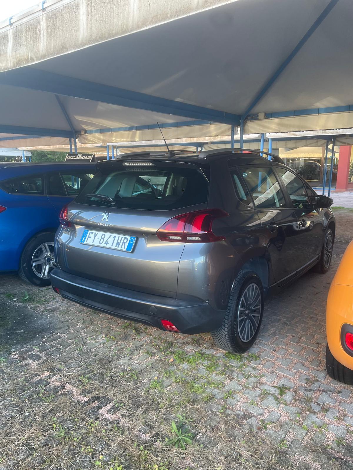 Peugeot 2008 BlueHDi 100 cv