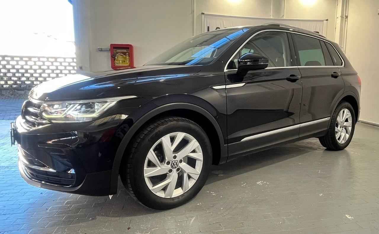 Volkswagen Tiguan 2.0 TDI 150 CV SCR DSG Elegance