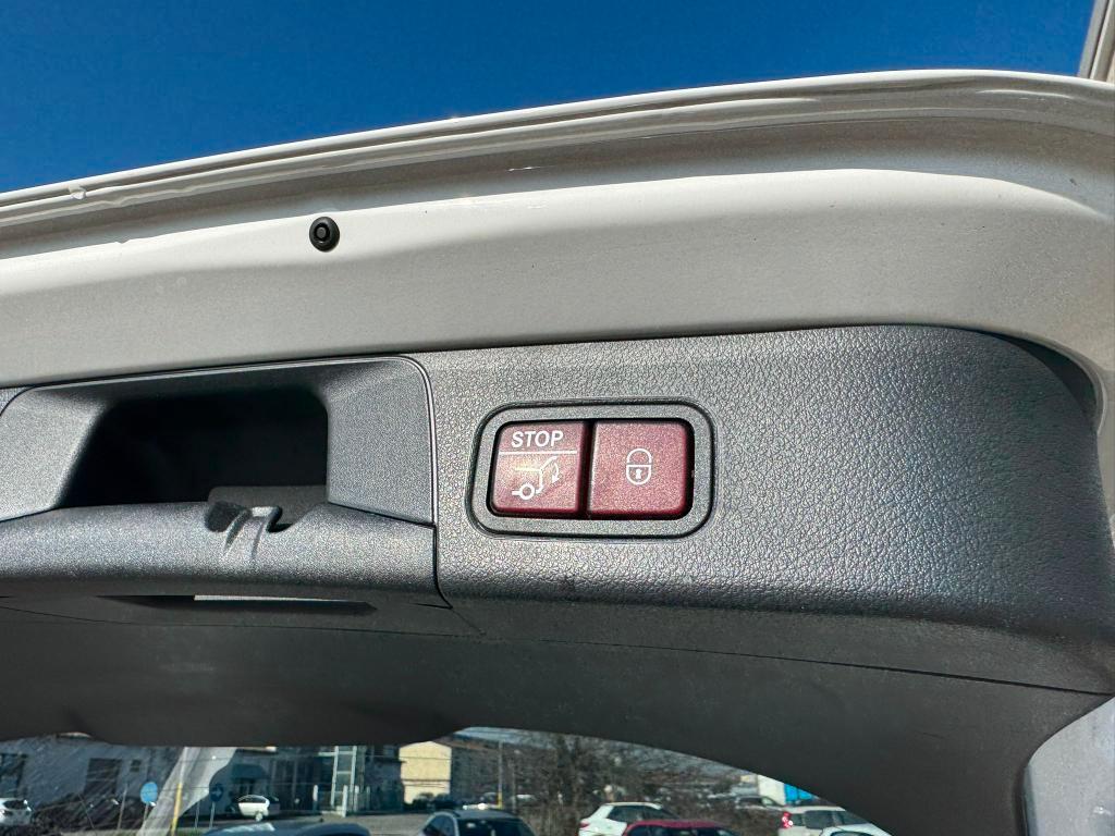 MERCEDES-BENZ B 180 B 180 PROGRESSIVE Advanced PLUS auto