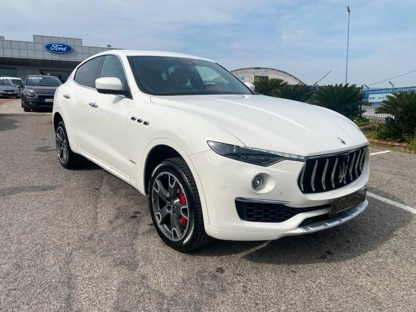 Maserati Levante V6 430 CV S Granlusso