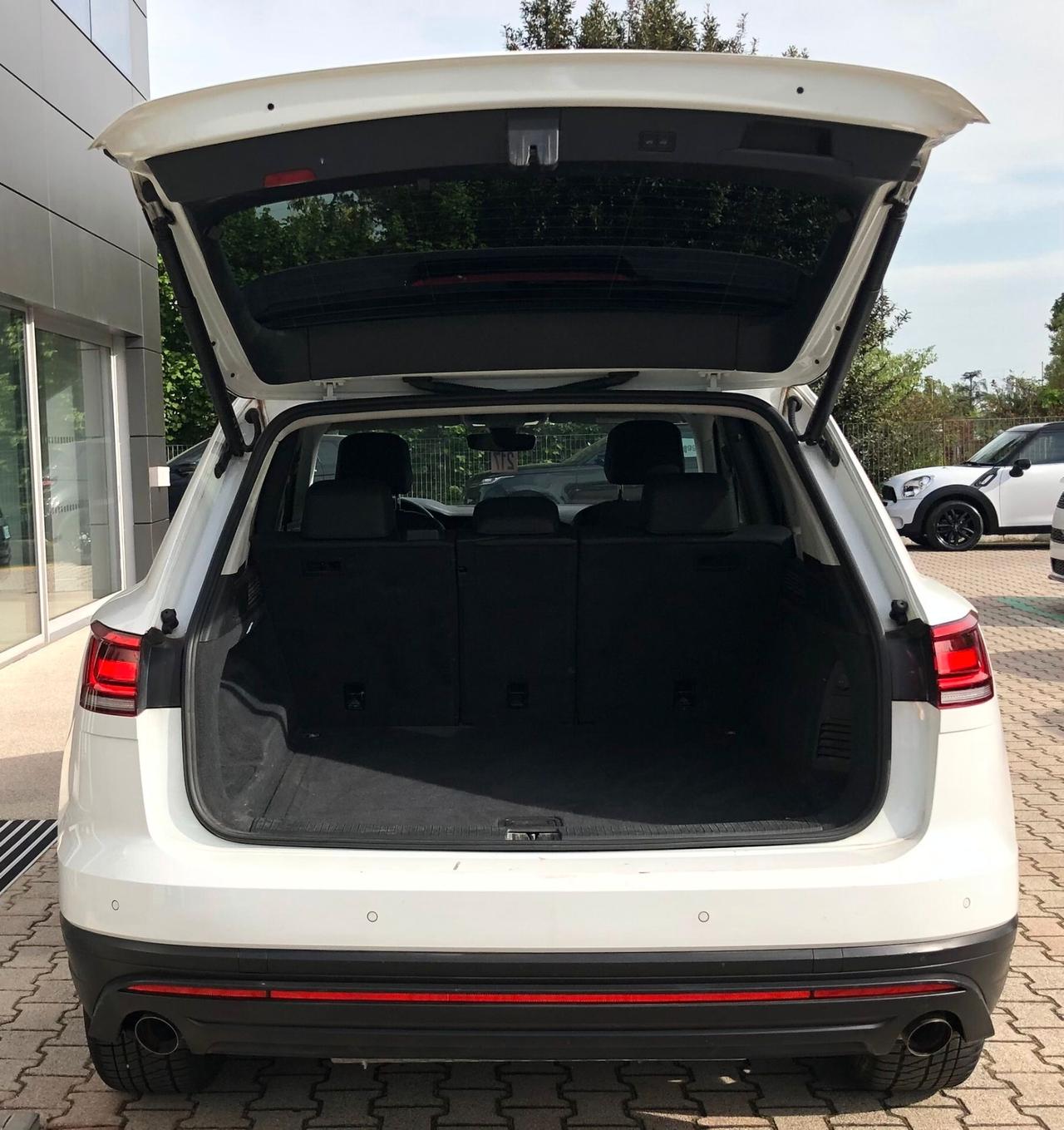 Volkswagen Touareg 3.0 V6 TDI SCR