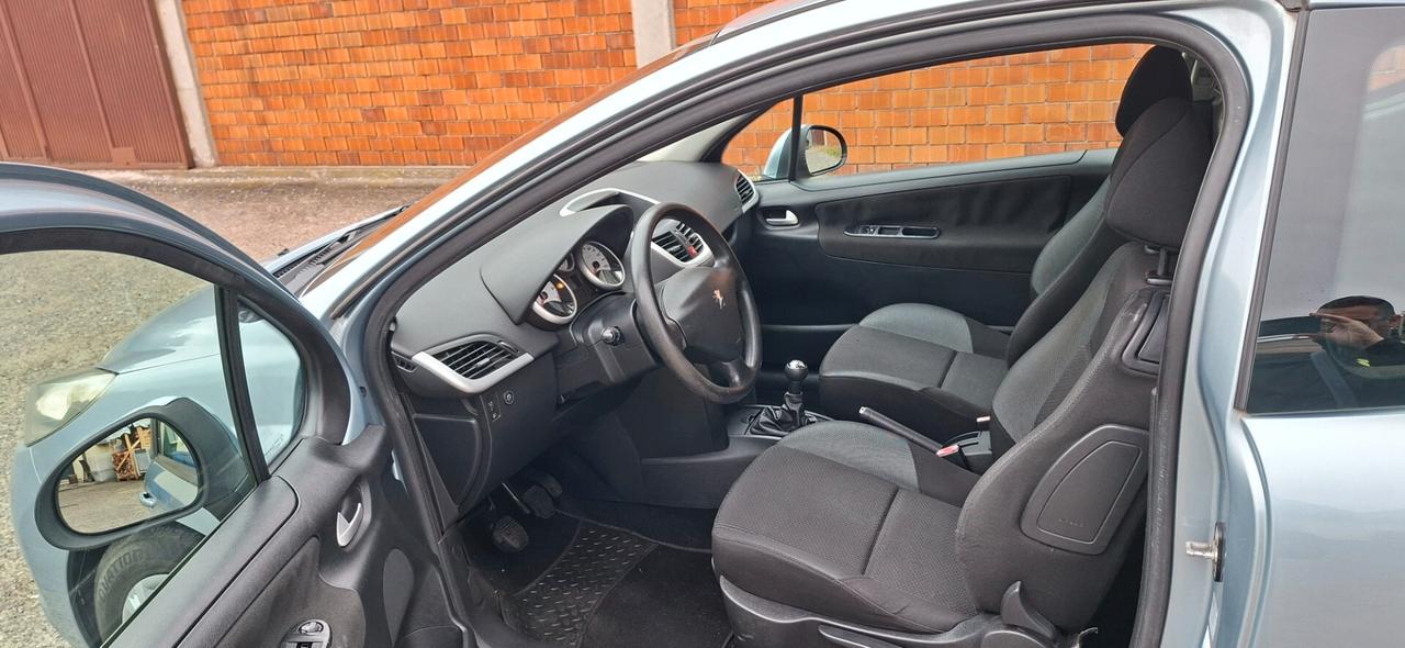 Peugeot 207 1.4 8V 75CV 3p. Energie Sport ECO GPL