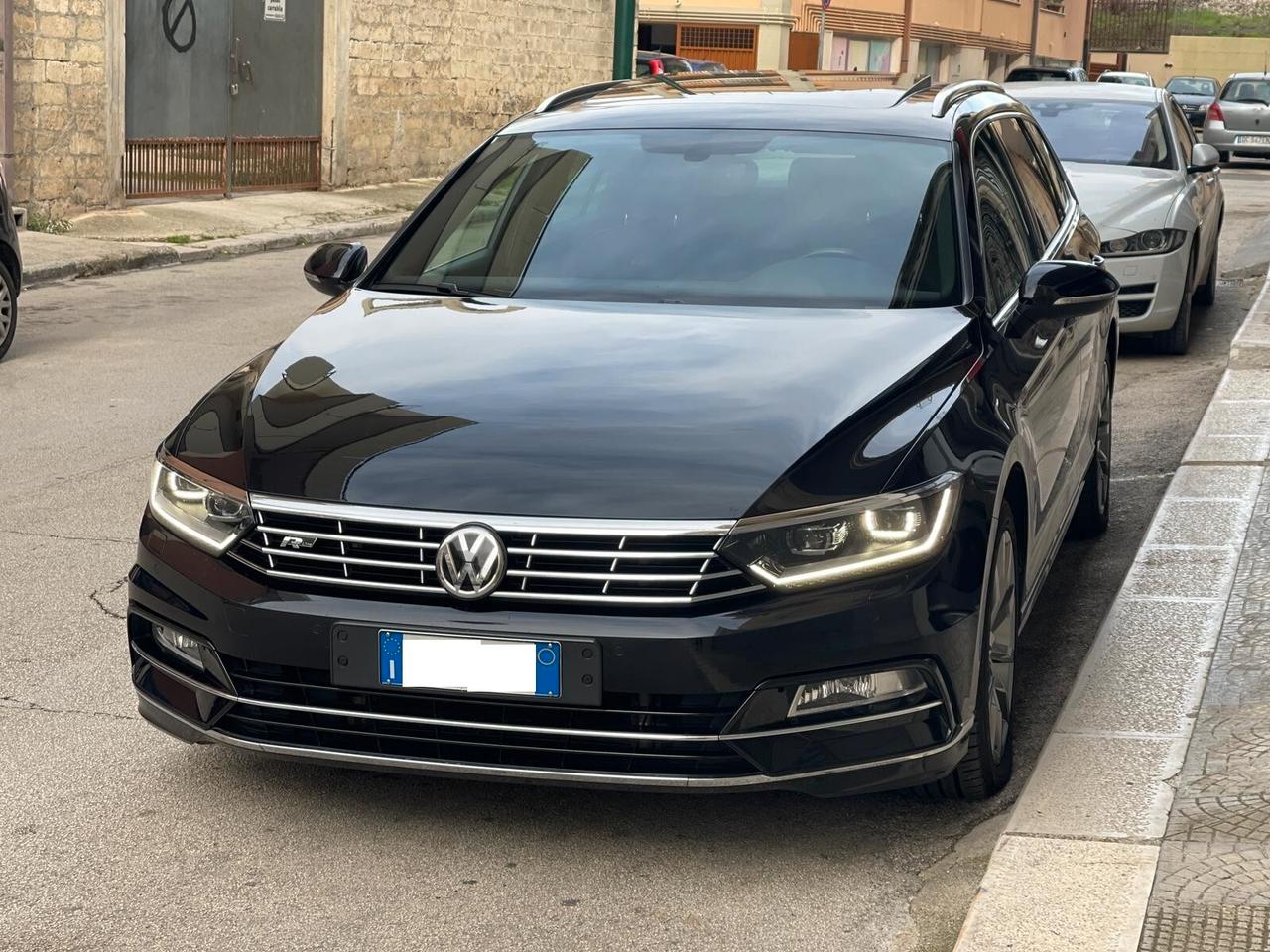 Volkswagen Passat Variant 2.0 190 CV 4MOTION DSG R Line